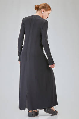 cardigan lungo, asciutto e sfiancato, in maglia mini-rib di viscosa e poliestere - ISABEL BENENATO 