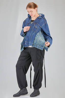 caban 'sculpture' a cappa bidimensionale, in denim indigo di cotone stonewash - JUNYA WATANABE 