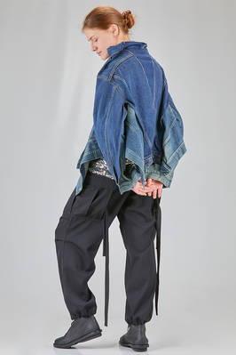 caban 'sculpture' a cappa bidimensionale, in denim indigo di cotone stonewash - JUNYA WATANABE 