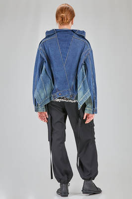 caban 'sculpture' a cappa bidimensionale, in denim indigo di cotone stonewash - JUNYA WATANABE 