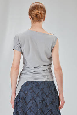 t-shirt lunga, asciutta e asimmetrica in jersey di cotone - MARC LE BIHAN 