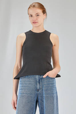 hip-lenght tank top, lean, in ribbed cotton and spandex jersey  - 397