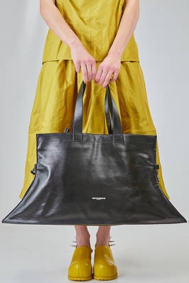 big trapezoidal shopper bag in soft lamb nappa leather  - 397