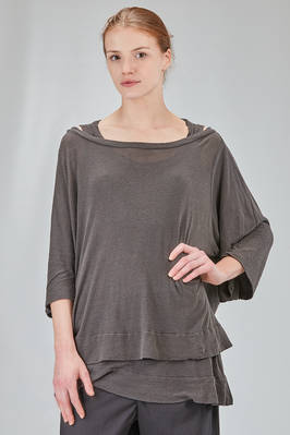 hip-lenght t-shirt, wide, in gauzed tussah silk jersey  - 392
