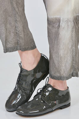 derby shoes in varnished cowhide leather  - 392