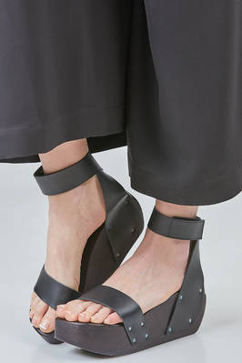 high GLEAM clog in cowhide leather and wood  - 51