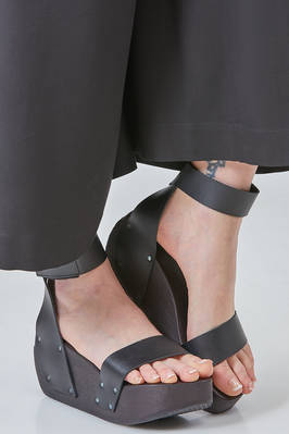 high GLEAM clog in cowhide leather and wood  - 51