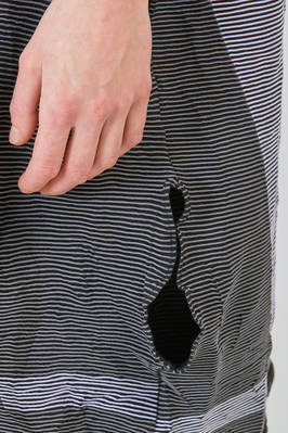 long and wide cardigan in crinkled cotton, nylon and polyamide knit with thin stripes - KNIT KNIT 