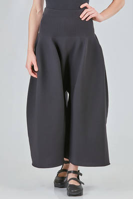 wide trousers in elastic recycled polyester knit  - 413