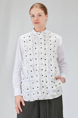 long and wide shirt in cotton poplin and parts in cotton muslin  - 410