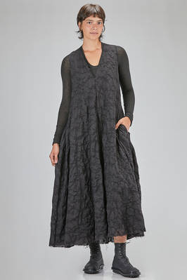 long, wide and flared dress, in boiled wool jacquard  - 163