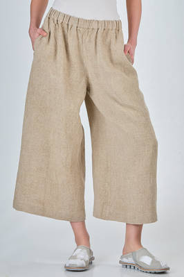 wide, ankle-length trousers in heavy washed linen canvas  - 48