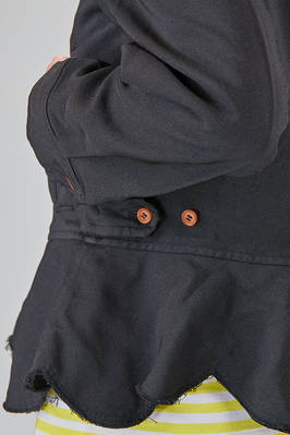 giacca al fianco, lievemente sfiancata, in gabardine techno di poliestere lavato - COMME des GARÇONS - COMME des GARÇONS 