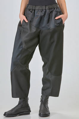 wide trousers in polyester twill and satin  - 157