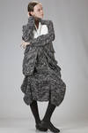 long jacket in black and white polyester and rayon graffito on a velvet effect base - ANREALAGE 