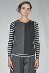 hip length waistcoat in two-tone stretch viscose, polyamide and elastane double jersey - MARIA CALDERARA 