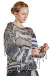maglia al fianco, ampia, in maglia lavorata a mano con un mix di lane vintage - ARCHIVIO J. M. RIBOT 