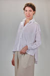 camicia al fianco, ampia, in satin lavato di cotone a mano seta - DANIELA GREGIS 