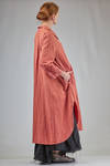 long wide dust coat in flamed hand-dyed linen - ATELIER SUPPAN 