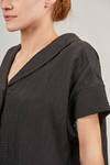 camicia al fianco, ampia, in seersucker lucido di viscosa e lino - FORME D' EXPRESSION 