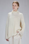 maglia al fianco, ampia, in maglia di mohair e seta - DANIELA GREGIS 