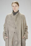 cappotto sotto al ginocchio, ampio e asimmetrico, in garza di lana e cotone - CHIAHUNG SU 