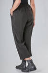 soft trousers, ankle-lenght in washed cupro canva - RUNDHOLZ 