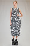 'sculpture' dress, longuette, in polyester plissé with tattoo print - MELITTA BAUMEISTER 