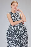 'sculpture' dress, longuette, in polyester plissé with tattoo print - MELITTA BAUMEISTER 