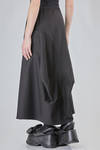 long and irregular skirt in tecnic rayon and nylon fabric - MELITTA BAUMEISTER 