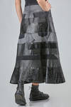 gonna 'sculpture' a ruota in denim stone wash di cotone e ritagli in eco-pelle - JUNYA WATANABE 