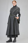 cappotto lungo a mantella in melton di lana, nylon e in simil pelle di resina poliuretanica - JUNYA WATANABE 