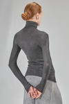 turtleneck t-shirt in cashmere, silk and polyester - AVANT TOI 