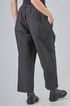 pantalone ampio, in satin di medio peso di cotone lavato - MANUELLE GUIBAL 