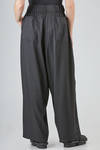 pantalone ampio in gabardine di lana vergine e elastan - CINI 