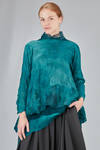 maglia lunga e ampia in seta cruda francese e in nuno-feltro fatto e tinto a mano di lana merino extra fine e seta toussah - AGOSTINA ZWILLING 