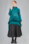 maglia lunga e ampia in seta cruda francese e in nuno-feltro fatto e tinto a mano di lana merino extra fine e seta toussah - AGOSTINA ZWILLING 