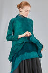 maglia lunga e ampia in seta cruda francese e in nuno-feltro fatto e tinto a mano di lana merino extra fine e seta toussah - AGOSTINA ZWILLING 