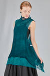 maglia lunga e ampia in seta cruda francese e in nuno-feltro fatto e tinto a mano di lana merino extra fine e seta toussah - AGOSTINA ZWILLING 