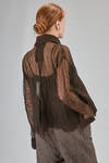 hip-lenght shirt in hand made and hand dyed nuno-felt in raw silk and natural Tiroler Bergschaf - AGOSTINA ZWILLING 