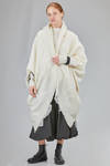 long and wide jacket in hand made and hand dyed nuno-felt in wool and silk - AGOSTINA ZWILLING 