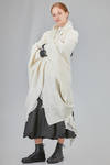 long and wide jacket in hand made and hand dyed nuno-felt in wool and silk - AGOSTINA ZWILLING 