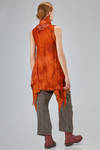 long and wide sweater, in hand made and hand dyed nuno-felt in extra-fine merinos wool and silk - AGOSTINA ZWILLING 