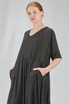 longuette dress, wide and asymmetric, in light and embossed viscose and cotton canvas - ATELIER SUPPAN 