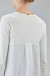 t-shirt al fianco, ampia, in jersey di cotone e parti in popeline di cotone - HIGH 