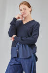 maglia al fianco, ampia e asimmetrica, in maglia di cotone e popeline di cotone - HIGH 