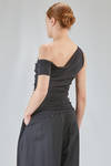 short t-shirt, lean and asymmetric, in mini-ribbed cotton and modal jersey - ISABEL BENENATO 