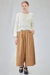 short and soft sweater in organic cotton knit with horizontal dropped threads - ISABEL BENENATO 