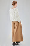 short and soft sweater in organic cotton knit with horizontal dropped threads - ISABEL BENENATO 