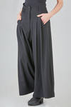 pantalone ampio in gabardine leggero di lana vergine e viscosa - ISABEL BENENATO 